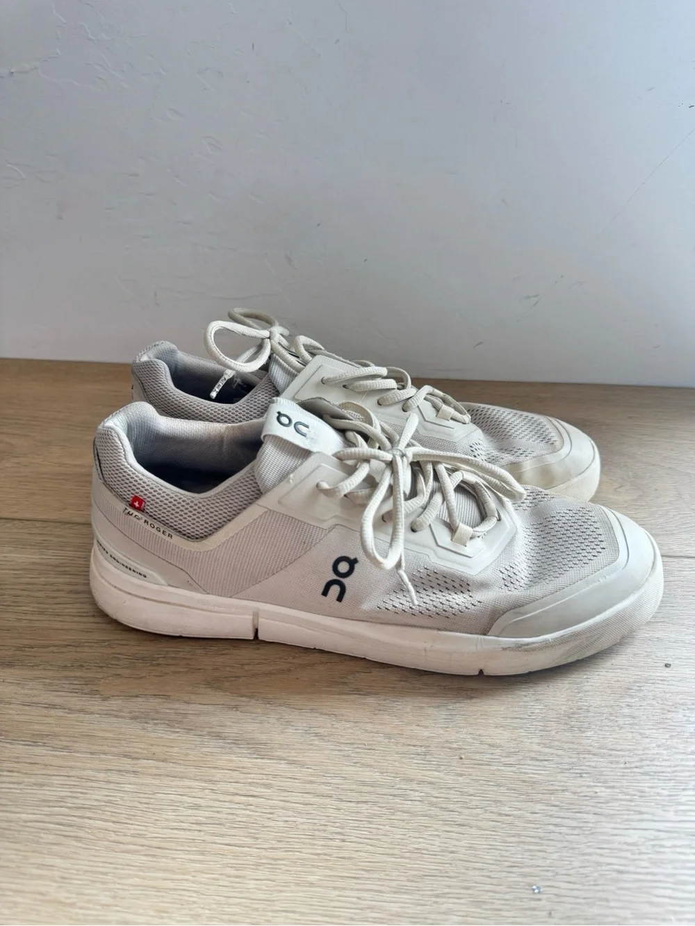 On Running Men's The Roger white grey Sneakers